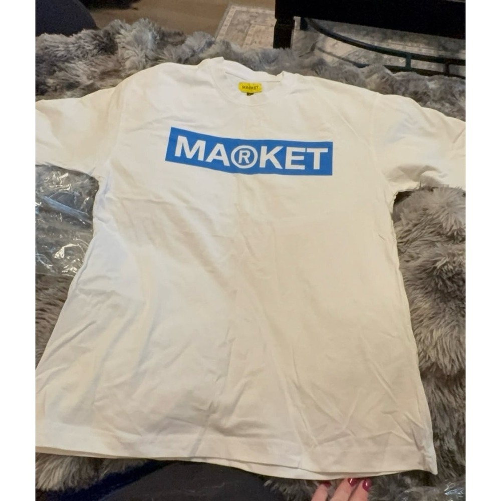 NWOT men's size large white Market Studios Tshirt.